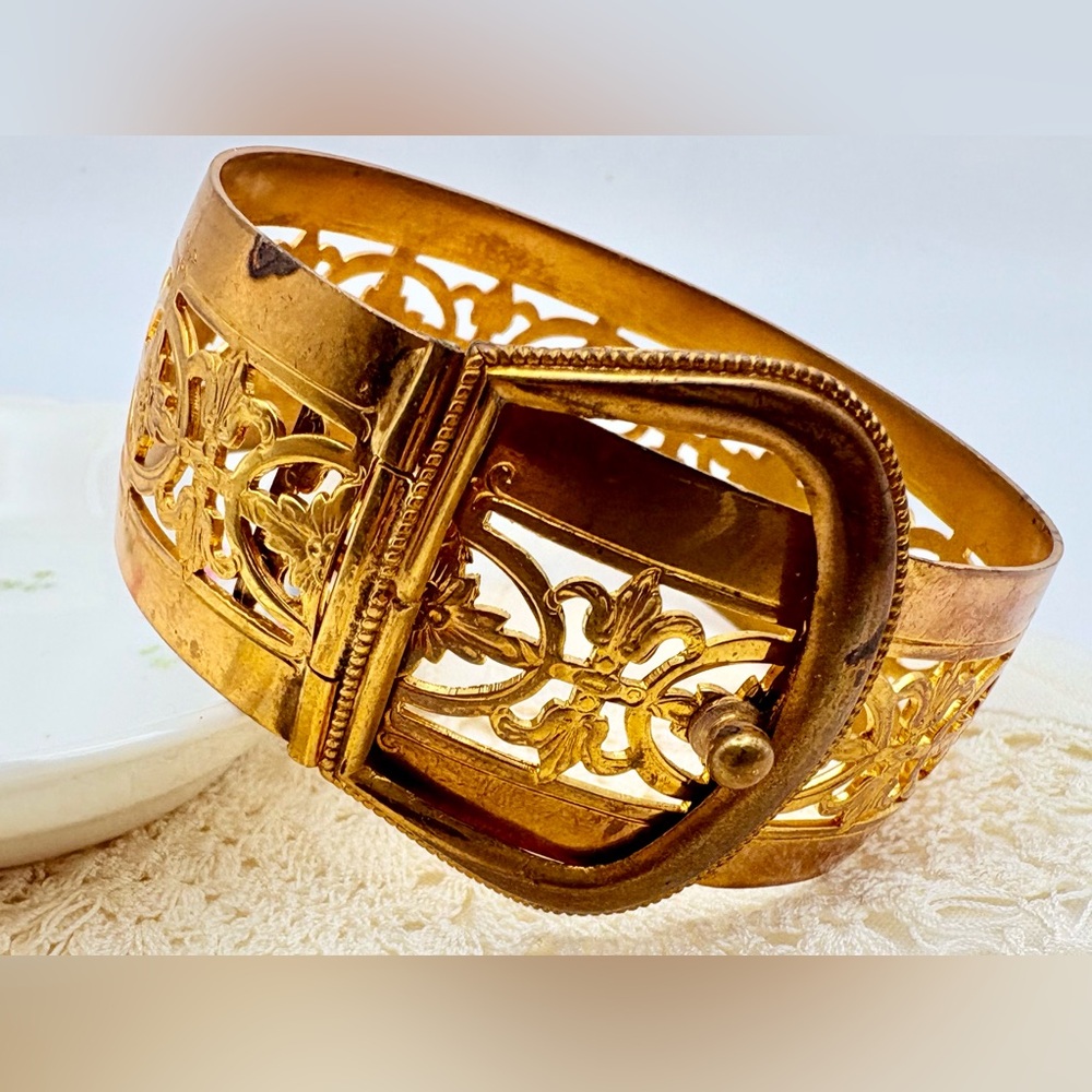 Antique Brass Victorian Buckle Bracelet